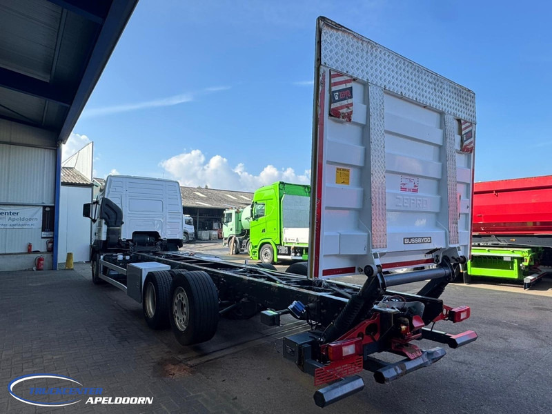 Volvo FM 410 379000 km, 6x2, Globetrotter - Châssis cabine: photos 3 Volvo FM 410 379000 km, 6x2, Globetrotter - Châssis cabine: photos 3