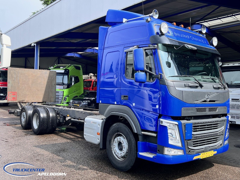 Volvo FM 6x2 Steering axle, NL truck - Châssis cabine: photos 1 Volvo FM 6x2 Steering axle, NL truck - Châssis cabine: photos 1