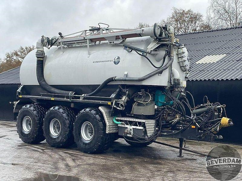 Ag-Chem Kurstjens Tri-Axer 22 - Tonne à lisier: photos 1 Ag-Chem Kurstjens Tri-Axer 22 - Tonne à lisier: photos 1