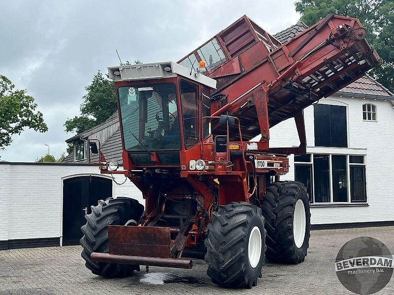 Hesston 7730 - Machine agricole: photos 2 Hesston 7730 - Machine agricole: photos 2