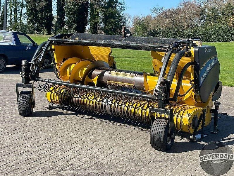 New Holland 273 pick up - Accessoire de matériels de récolte: photos 2 New Holland 273 pick up - Accessoire de matériels de récolte: photos 2