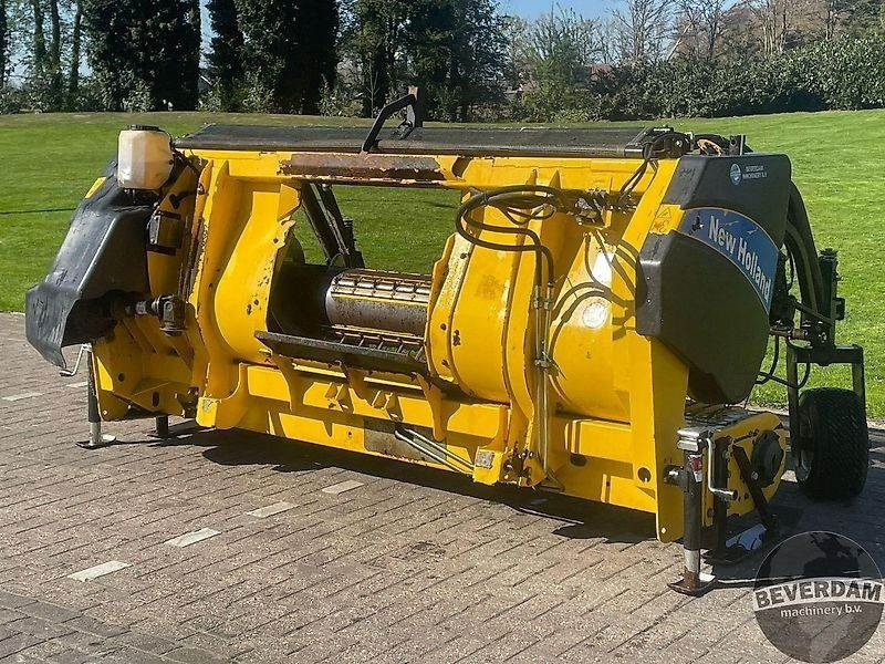 New Holland 273 pick up - Accessoire de matériels de récolte: photos 4 New Holland 273 pick up - Accessoire de matériels de récolte: photos 4