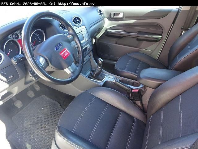 Ford Focus Turnier 1.6 TDCI - Fourgon utilitaire: photos 4 Ford Focus Turnier 1.6 TDCI - Fourgon utilitaire: photos 4
