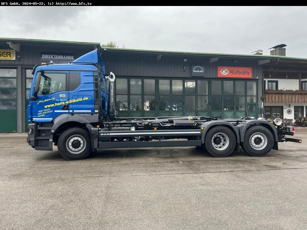 MAN TGS (TG3) 26.520 6x2H-4 BL CH MEILLER - Camion ampliroll: photos 1 MAN TGS (TG3) 26.520 6x2H-4 BL CH MEILLER - Camion ampliroll: photos 1