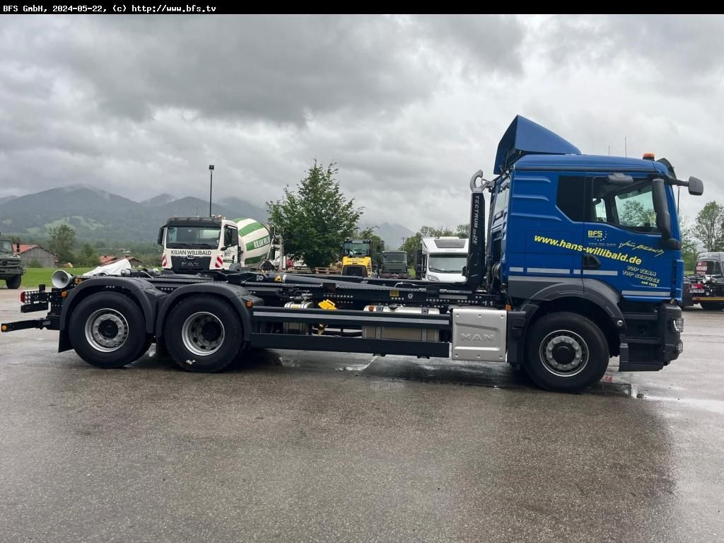 MAN TGS (TG3) 26.520 6x2H-4 BL CH MEILLER - Camion ampliroll: photos 4 MAN TGS (TG3) 26.520 6x2H-4 BL CH MEILLER - Camion ampliroll: photos 4