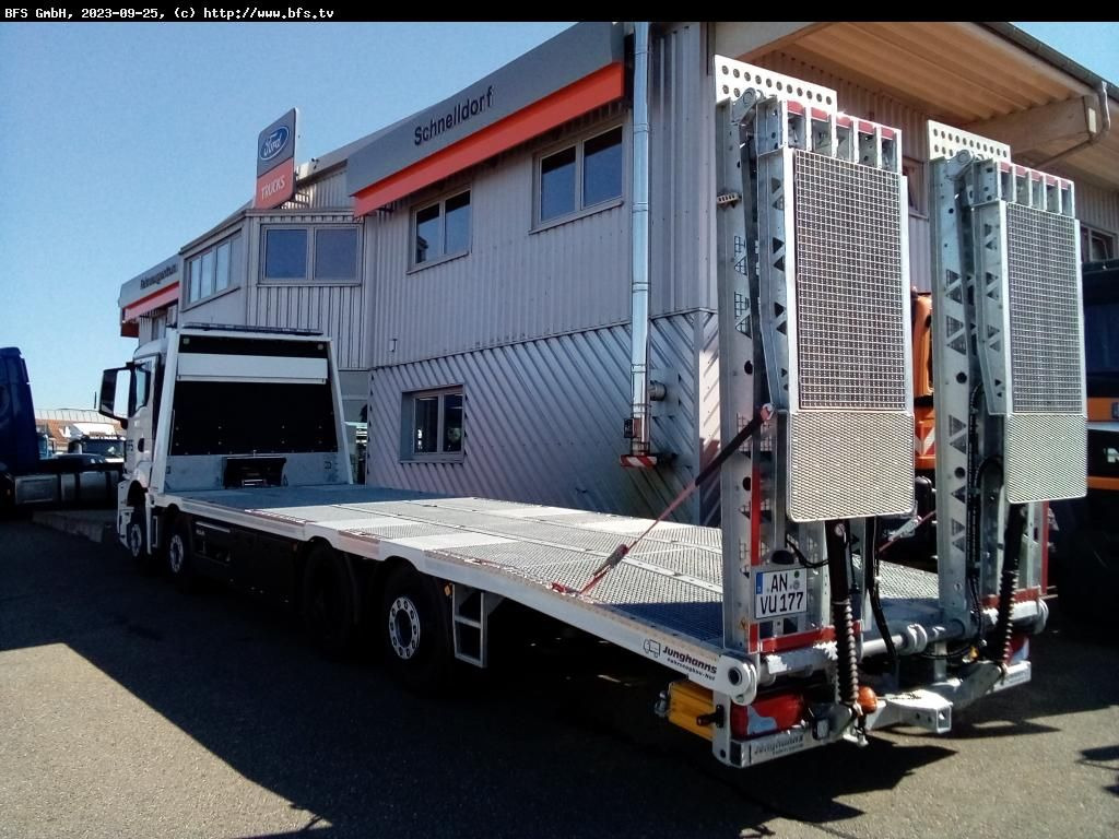 MAN TGS (TG3) 35.430 8x2-6 BL CH NN, Plattform Aufba - Remorqueuse: photos 2 MAN TGS (TG3) 35.430 8x2-6 BL CH NN, Plattform Aufba - Remorqueuse: photos 2