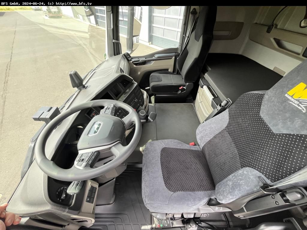 MAN TGS (TG3) 18.520 4x4 BL SA hohe Bauart, Kipphydr - Tracteur routier: photos 4 MAN TGS (TG3) 18.520 4x4 BL SA hohe Bauart, Kipphydr - Tracteur routier: photos 4