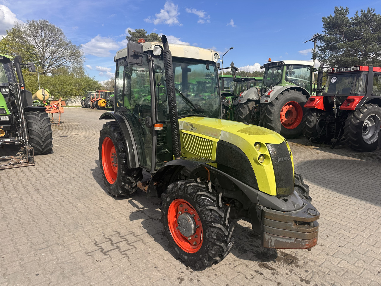 CLAAS NECTIS 257F - Tracteur agricole: photos 5 CLAAS NECTIS 257F - Tracteur agricole: photos 5