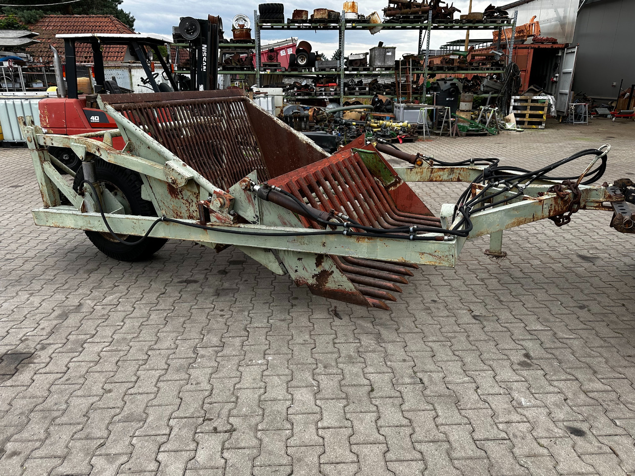 Zbieracz kamieni Fortschritt Steinsammler Steinsammelwagen - Outils du sol: photos 3 Zbieracz kamieni Fortschritt Steinsammler Steinsammelwagen - Outils du sol: photos 3