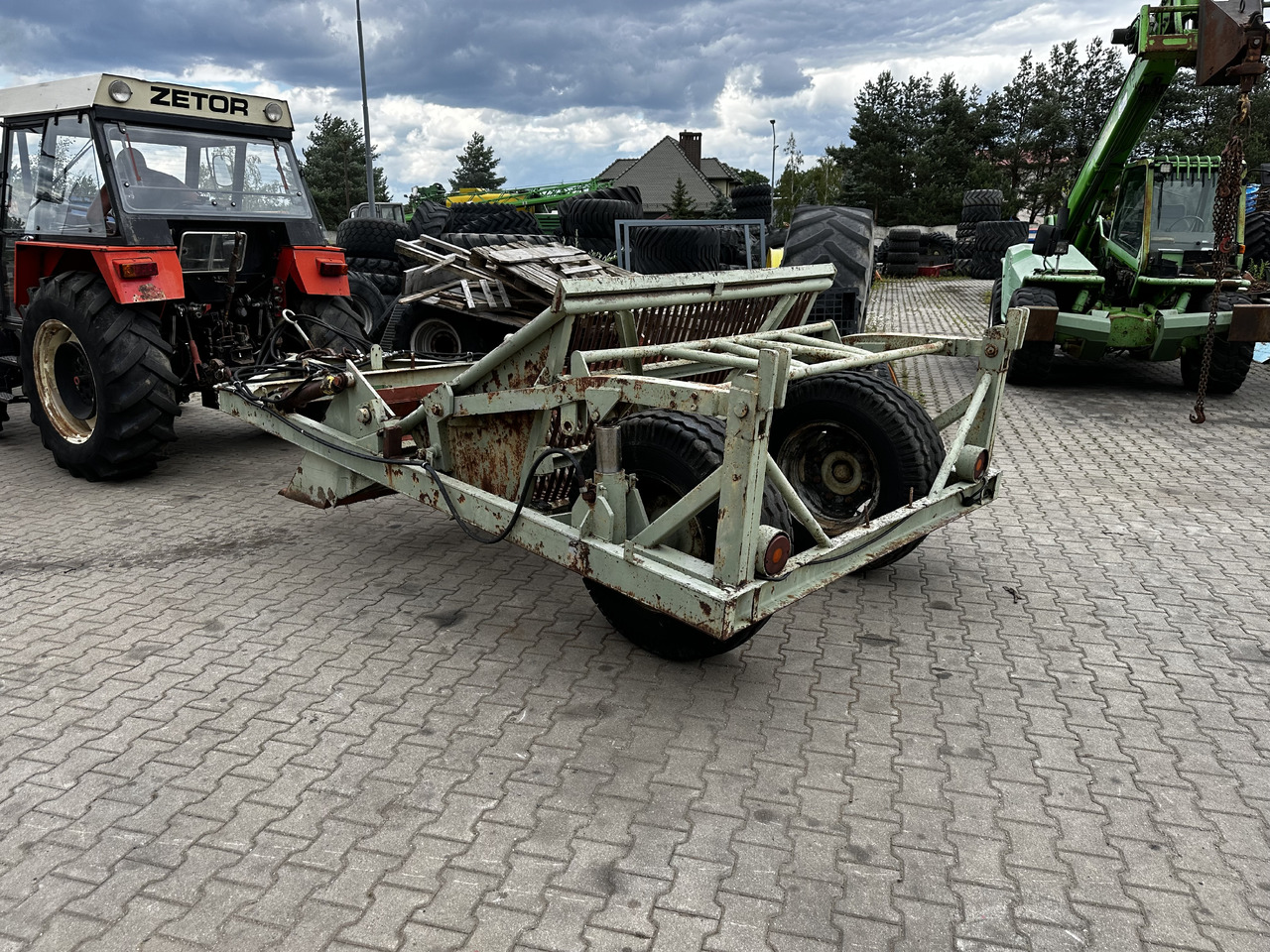 Zbieracz kamieni Fortschritt Steinsammler Steinsammelwagen - Outils du sol: photos 5 Zbieracz kamieni Fortschritt Steinsammler Steinsammelwagen - Outils du sol: photos 5