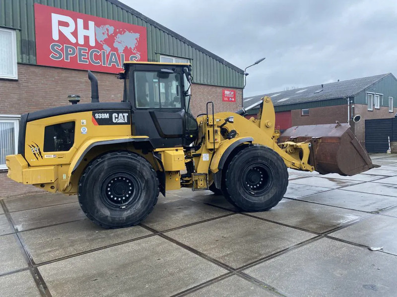 Caterpillar CAT 938M CDC STEERING SERVICE EVRY 500 OUER BY CAT - Chargeuse sur pneus: photos 2 Caterpillar CAT 938M CDC STEERING SERVICE EVRY 500 OUER BY CAT - Chargeuse sur pneus: photos 2