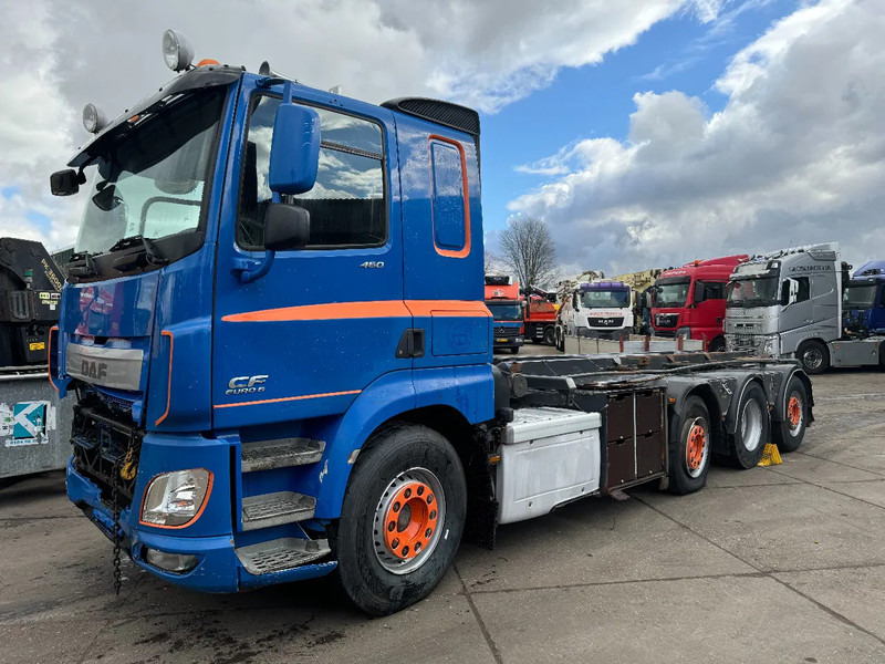 DAF CF 460 8X2 ONLY VISUAL DAMAGED // ENGINE IS RUNNING - Camion - système de câble: photos 1 DAF CF 460 8X2 ONLY VISUAL DAMAGED // ENGINE IS RUNNING - Camion - système de câble: photos 1