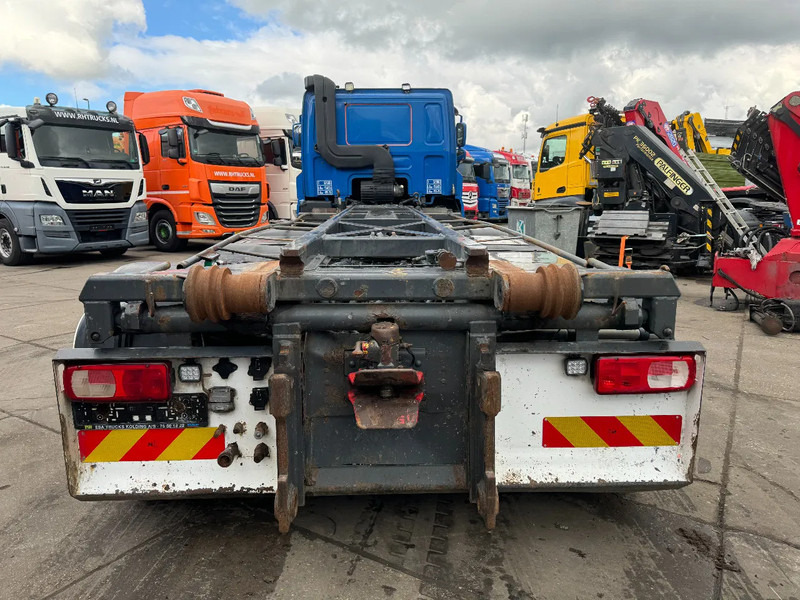 DAF CF 460 8X2 ONLY VISUAL DAMAGED // ENGINE IS RUNNING - Camion - système de câble: photos 5 DAF CF 460 8X2 ONLY VISUAL DAMAGED // ENGINE IS RUNNING - Camion - système de câble: photos 5