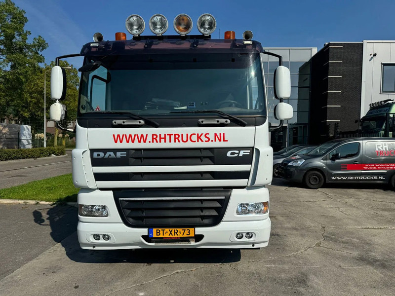 DAF CF 85.360 8x2 + HIAB 422E8 REMOTE CONTROLE - Camion grue: photos 4 DAF CF 85.360 8x2 + HIAB 422E8 REMOTE CONTROLE - Camion grue: photos 4