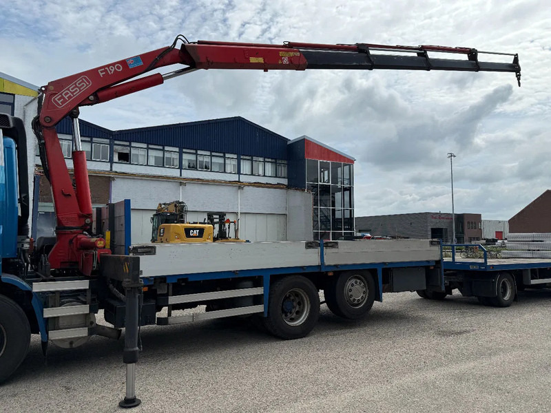 DAF CF 85.380 6X2 + FASSI F190A.24 + REMOTE + WINCH - Camion grue: photos 3 DAF CF 85.380 6X2 + FASSI F190A.24 + REMOTE + WINCH - Camion grue: photos 3