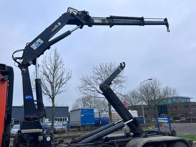 DAF CF 85.380 6X2 + MKG 141 A2 CRANE + 20 TON HOOKLIFT - EURO 3 - MANUAL GEAR - 10 TYRES - Camion grue: photos 3 DAF CF 85.380 6X2 + MKG 141 A2 CRANE + 20 TON HOOKLIFT - EURO 3 - MANUAL GEAR - 10 TYRES - Camion grue: photos 3
