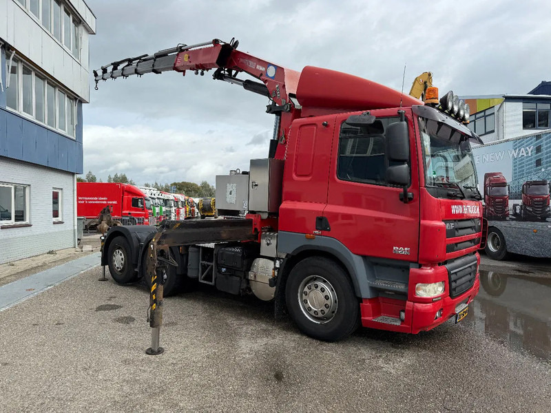 DAF CF 85.410 6X2 EURO 5 + HMF 3000K6 + REMOTE CONTROL - Camion grue: photos 4 DAF CF 85.410 6X2 EURO 5 + HMF 3000K6 + REMOTE CONTROL - Camion grue: photos 4