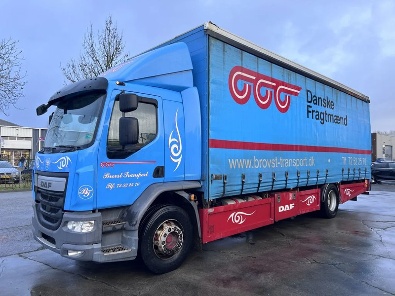 DAF LF 250 4X2 EURO 6 418.609KM BOX 8.5M ZEPRO LOAD LIFT - Camion à rideaux coulissants: photos 1 DAF LF 250 4X2 EURO 6 418.609KM BOX 8.5M ZEPRO LOAD LIFT - Camion à rideaux coulissants: photos 1