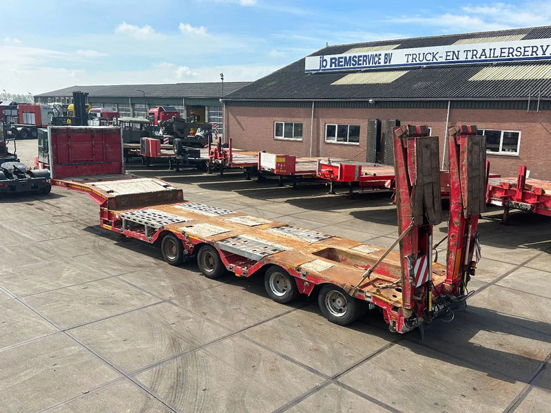 Faymonville F-S44-1AAA 4 AXLE, 2 STEERING AXLE, 7.9 METER EXTENADABLE DOUBLE RAMPS - Semi-remorque surbaissé: photos 2 Faymonville F-S44-1AAA 4 AXLE, 2 STEERING AXLE, 7.9 METER EXTENADABLE DOUBLE RAMPS - Semi-remorque surbaissé: photos 2