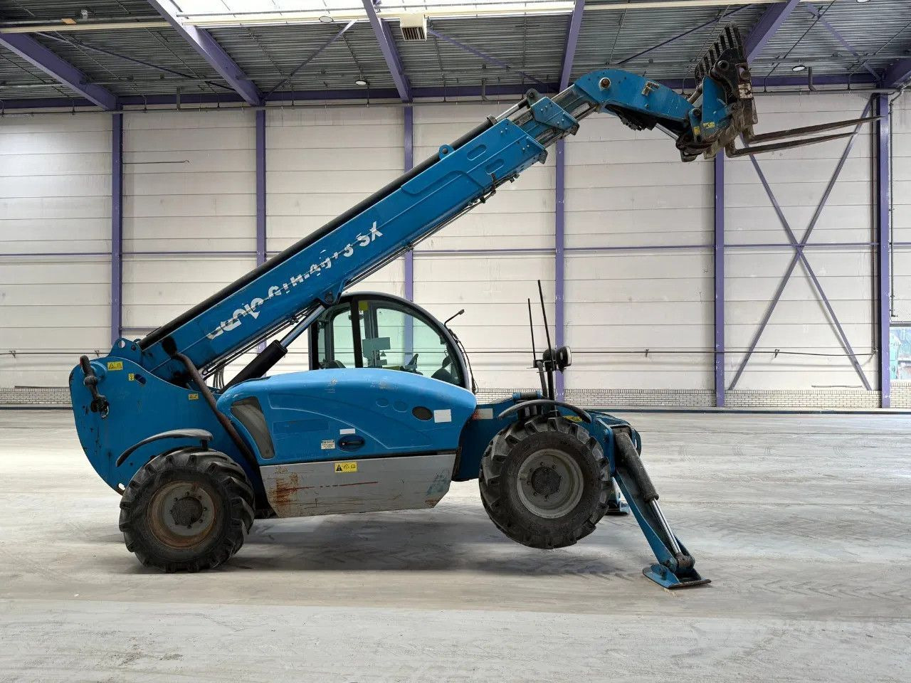Genie GTH 4013 SX ONLY 3.274 HOURS - Chariot télescopique: photos 5 Genie GTH 4013 SX ONLY 3.274 HOURS - Chariot télescopique: photos 5