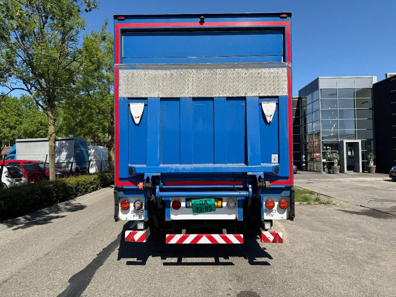 HRD 1 AS - BPW + CARRIER VECTOR 1550 + LOADLIFT 2000 - Semi-remorque frigorifique: photos 4 HRD 1 AS - BPW + CARRIER VECTOR 1550 + LOADLIFT 2000 - Semi-remorque frigorifique: photos 4