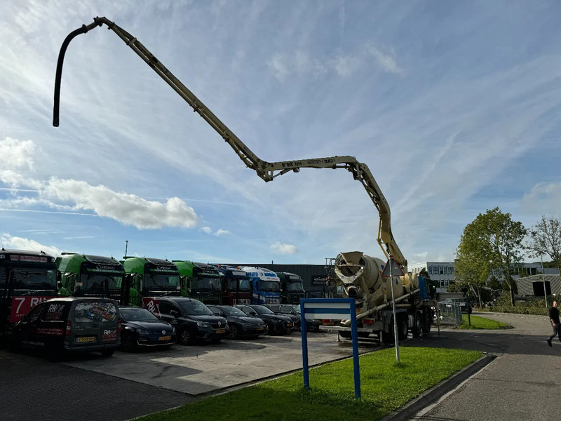 Iveco Eurotrakker 410 8X4 CIFA PUMP 24M + MIXER FULL STEEL + REMOTE CONTROL - Camion pompe: photos 4 Iveco Eurotrakker 410 8X4 CIFA PUMP 24M + MIXER FULL STEEL + REMOTE CONTROL - Camion pompe: photos 4