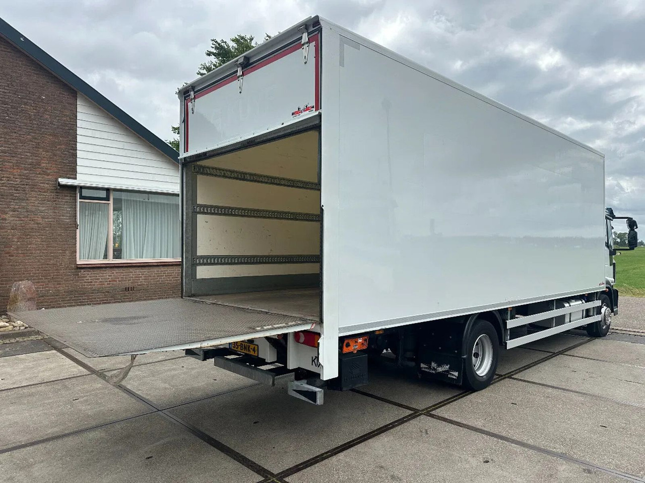 Iveco ML 150 -220, DHOLLANDIA LIFT, BOX 760X250X250 CM - Camion fourgon: photos 4 Iveco ML 150 -220, DHOLLANDIA LIFT, BOX 760X250X250 CM - Camion fourgon: photos 4