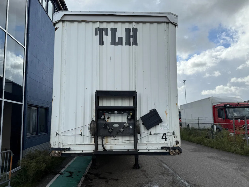 Kässbohrer XS - 3 AXLE - SAF + SLIDING ROOF - DISC BRAKES - Semi-remorque rideaux coulissants: photos 2 Kässbohrer XS - 3 AXLE - SAF + SLIDING ROOF - DISC BRAKES - Semi-remorque rideaux coulissants: photos 2