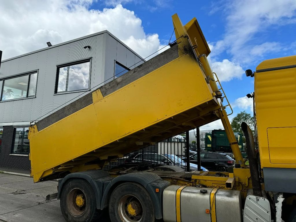 MAN TGA 26.530 6X4 MANUAL 3 PEDALS - Camion benne: photos 3 MAN TGA 26.530 6X4 MANUAL 3 PEDALS - Camion benne: photos 3