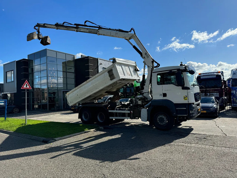 MAN TGS 26.400 6X4 HIAB 166D + REMOTE CONTROL + 2 WAYS KIPPER TÜV TILL 07-2025 - Camion benne, Camion grue: photos 4 MAN TGS 26.400 6X4 HIAB 166D + REMOTE CONTROL + 2 WAYS KIPPER TÜV TILL 07-2025 - Camion benne, Camion grue: photos 4