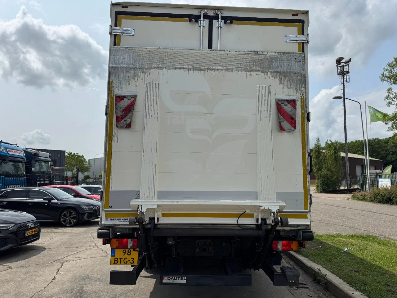 MAN TGS 26.440 6X2 - EURO 6 + THERMKING T-800R + DAU - Camion frigorifique: photos 5 MAN TGS 26.440 6X2 - EURO 6 + THERMKING T-800R + DAU - Camion frigorifique: photos 5