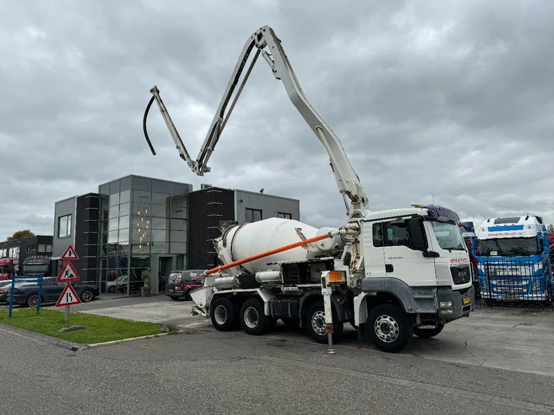 MAN TGS 35.400 8X4 PUTZMEISTER PUMP 21-3 + LIEBHERR MIXER - Camion pompe: photos 5 MAN TGS 35.400 8X4 PUTZMEISTER PUMP 21-3 + LIEBHERR MIXER - Camion pompe: photos 5
