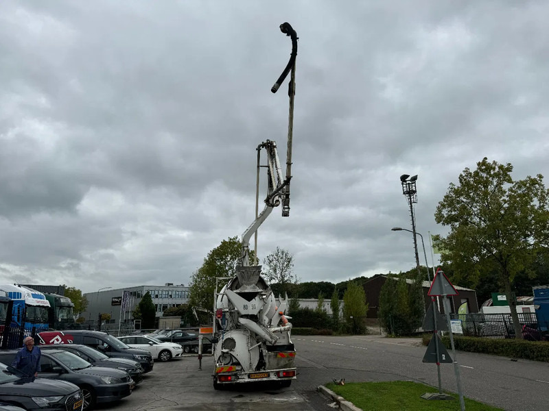 MAN TGS 35.400 8X4 PUTZMEISTER PUMP 21-3 + LIEBHERR MIXER - Camion pompe: photos 3 MAN TGS 35.400 8X4 PUTZMEISTER PUMP 21-3 + LIEBHERR MIXER - Camion pompe: photos 3