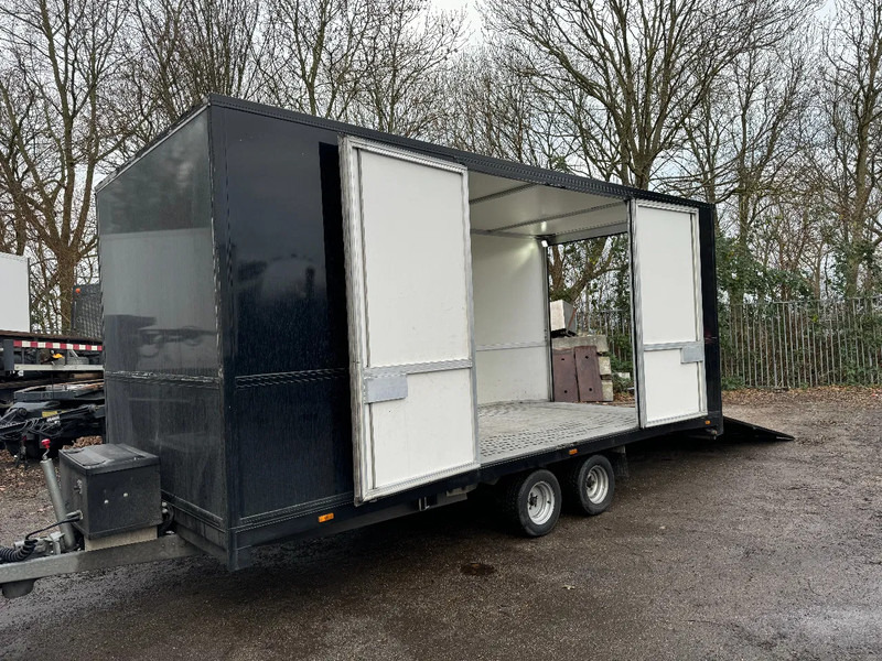 MOETEFINDT REMOTE CONTROL LIFT + WINCH - Remorque porte-voitures: photos 2 MOETEFINDT REMOTE CONTROL LIFT + WINCH - Remorque porte-voitures: photos 2