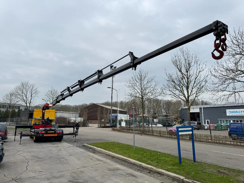 Mercedes-Benz Actros 1845 4X2 - EURO 6 + HMF 2820 + REMOTE + ONLY 105.446 KM - Camion grue: photos 4 Mercedes-Benz Actros 1845 4X2 - EURO 6 + HMF 2820 + REMOTE + ONLY 105.446 KM - Camion grue: photos 4