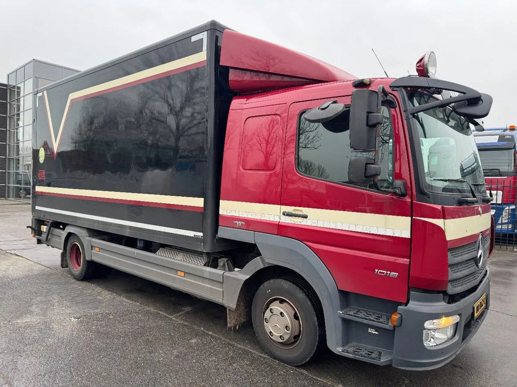 Mercedes-Benz Atego 1016 4X2 - EURO 6 + DHOLLANDIA LIFT - Camion fourgon: photos 3 Mercedes-Benz Atego 1016 4X2 - EURO 6 + DHOLLANDIA LIFT - Camion fourgon: photos 3