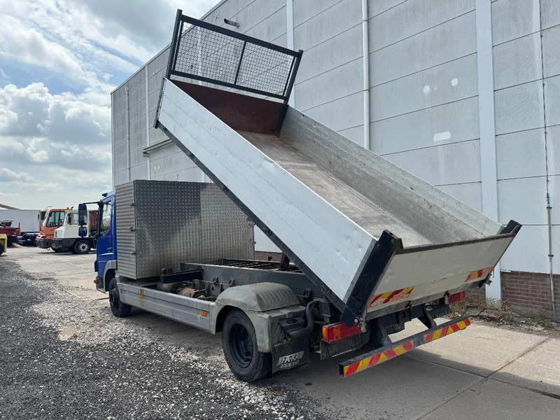 Mercedes-Benz Atego 815 4X2 3 WAY KIPPER FULL STEEL MANUAL GEAR - Camion benne: photos 5 Mercedes-Benz Atego 815 4X2 3 WAY KIPPER FULL STEEL MANUAL GEAR - Camion benne: photos 5