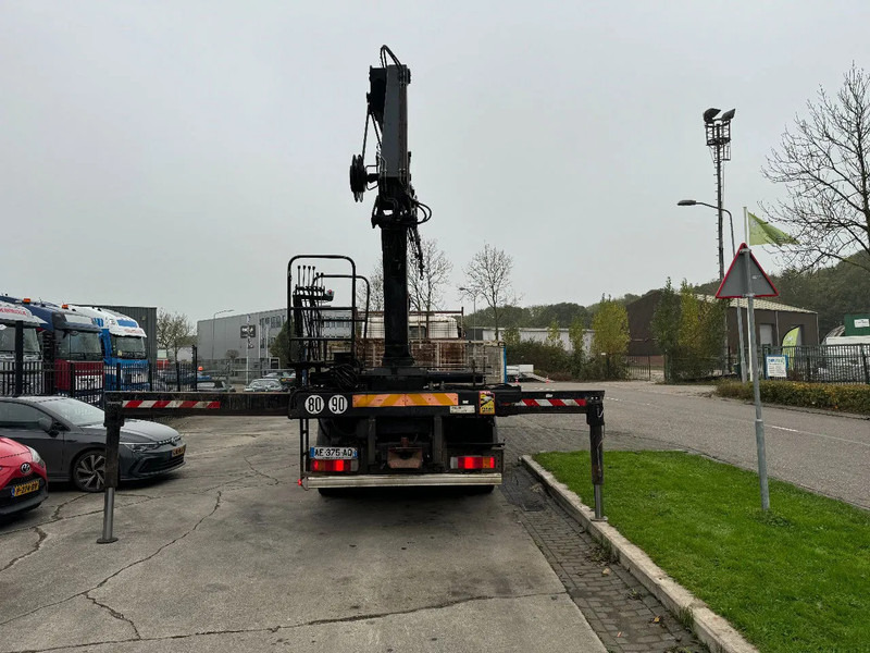 Scania P124-360 6X4 EURO 2 HIAB 200 C-5 ALL 2000 - Camion grue: photos 5 Scania P124-360 6X4 EURO 2 HIAB 200 C-5 ALL 2000 - Camion grue: photos 5