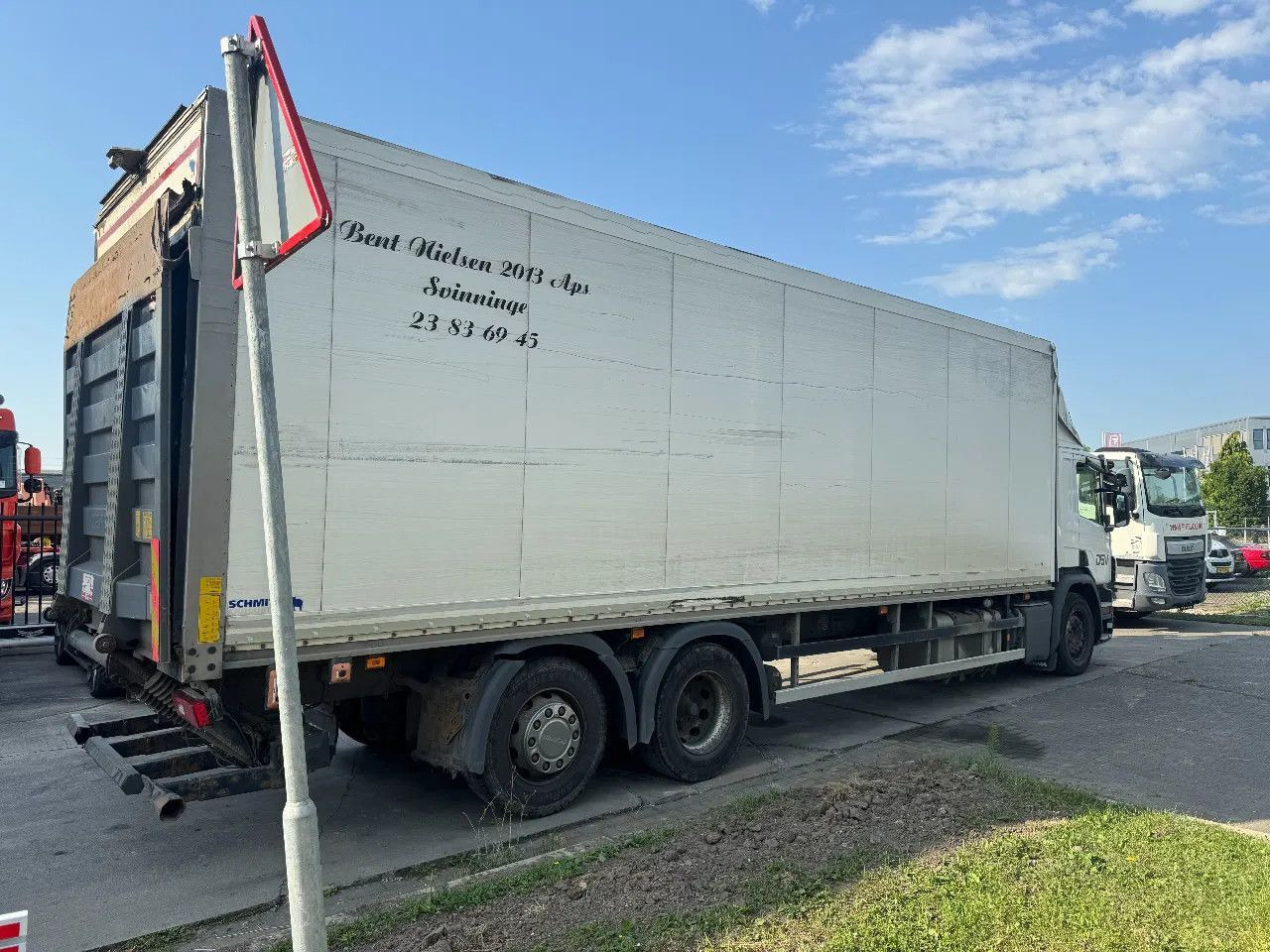 Scania P280 6X2 SCHMITZ BOX + ZEPRO 2000KG LIFT EURO 6 - Camion fourgon: photos 5 Scania P280 6X2 SCHMITZ BOX + ZEPRO 2000KG LIFT EURO 6 - Camion fourgon: photos 5