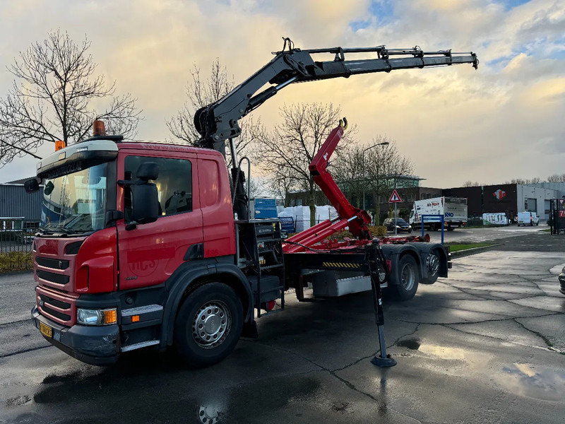 Scania P320 6X2 - EURO 6 + HIAB XS 144 HIPRO + REMOTE + HIAB HOOK + RETARDER - Camion ampliroll, Camion grue: photos 1 Scania P320 6X2 - EURO 6 + HIAB XS 144 HIPRO + REMOTE + HIAB HOOK + RETARDER - Camion ampliroll, Camion grue: photos 1