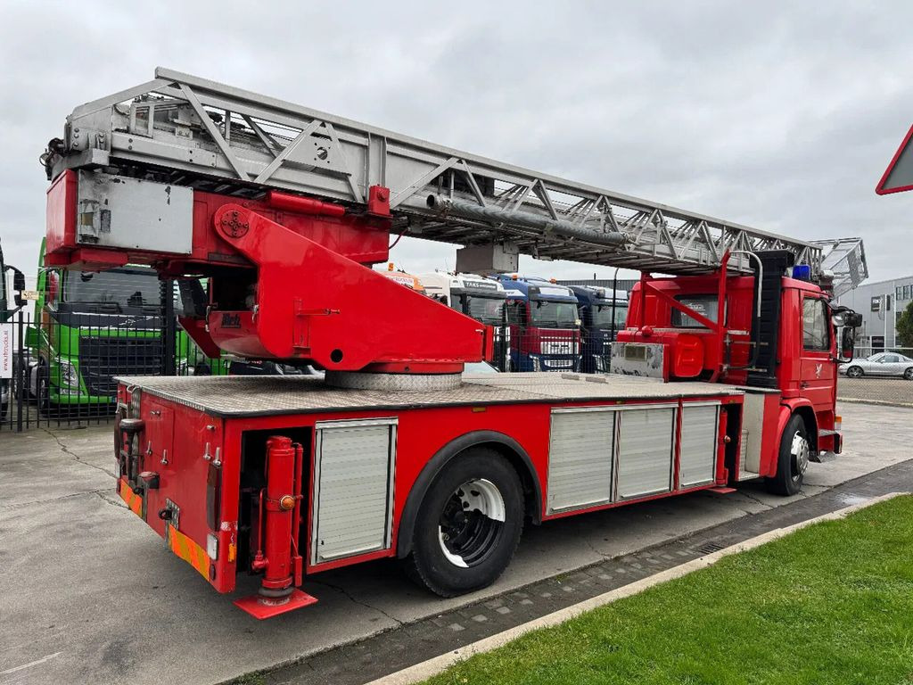 Scania P82 4X2 - FIRE TRUCK - 30M LIFT - Camion de pompier: photos 4 Scania P82 4X2 - FIRE TRUCK - 30M LIFT - Camion de pompier: photos 4