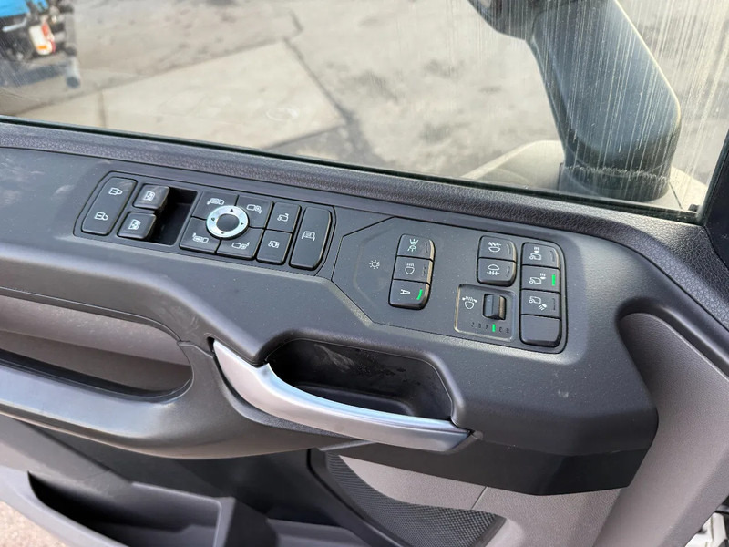 Châssis cabine Scania R500 NGS 6X2 - ONLY 205.204 KM + STEERING & LIFTING AXLE: photos 16 Châssis cabine Scania R500 NGS 6X2 - ONLY 205.204 KM + STEERING & LIFTING AXLE: photos 16