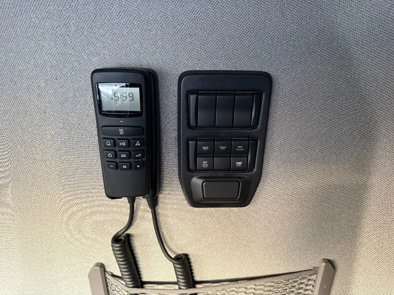 Châssis cabine Scania R500 NGS 6X2 - ONLY 205.204 KM + STEERING & LIFTING AXLE: photos 11 Châssis cabine Scania R500 NGS 6X2 - ONLY 205.204 KM + STEERING & LIFTING AXLE: photos 11