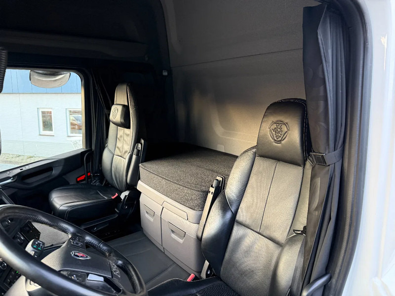 Châssis cabine Scania R500 NGS 6X2 - ONLY 205.204 KM + STEERING & LIFTING AXLE: photos 10 Châssis cabine Scania R500 NGS 6X2 - ONLY 205.204 KM + STEERING & LIFTING AXLE: photos 10