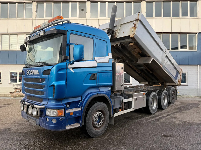 Scania R560 V8 8X4 - EURO 5 - MANUAL GEAR - Camion benne: photos 1 Scania R560 V8 8X4 - EURO 5 - MANUAL GEAR - Camion benne: photos 1