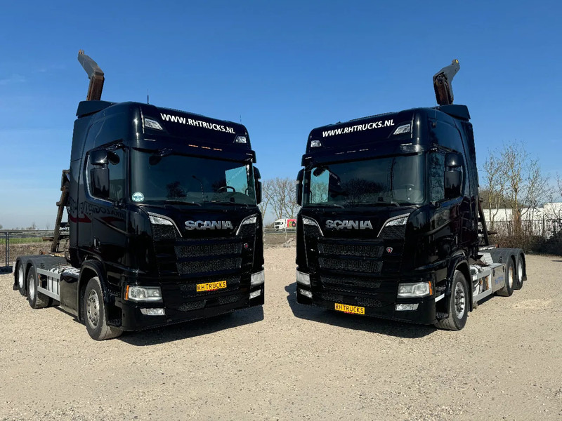 Scania R580 V8 6X2 VDL HOOK 20T RETARDER EURO 6 2 UNITS - Camion ampliroll: photos 1 Scania R580 V8 6X2 VDL HOOK 20T RETARDER EURO 6 2 UNITS - Camion ampliroll: photos 1