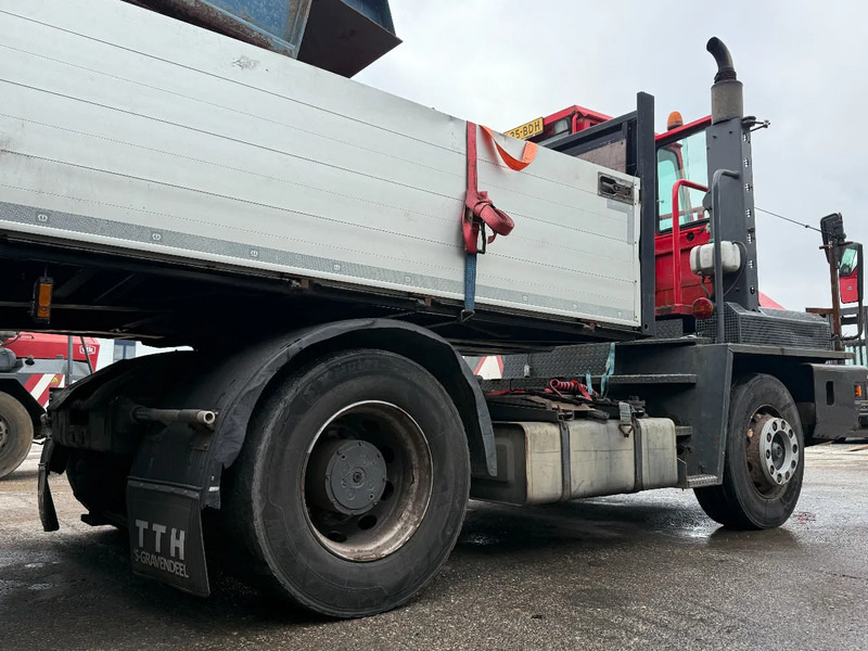 Terberg YT 180 4X2 - HUB REDUCTION + NL REGISTRATION! - Tracteur portuaire: photos 5 Terberg YT 180 4X2 - HUB REDUCTION + NL REGISTRATION! - Tracteur portuaire: photos 5