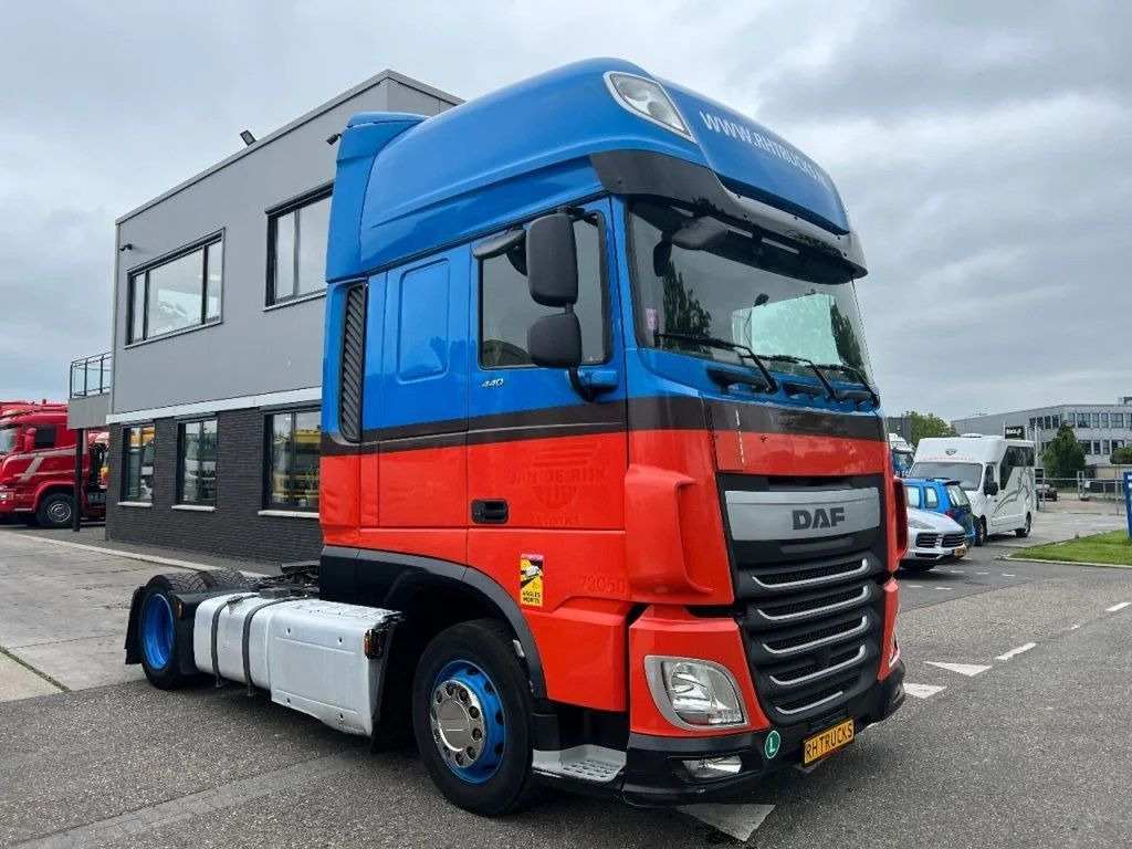 DAF XF 440 4X2 - EURO 6 - MEGA - Tracteur routier: photos 3 DAF XF 440 4X2 - EURO 6 - MEGA - Tracteur routier: photos 3