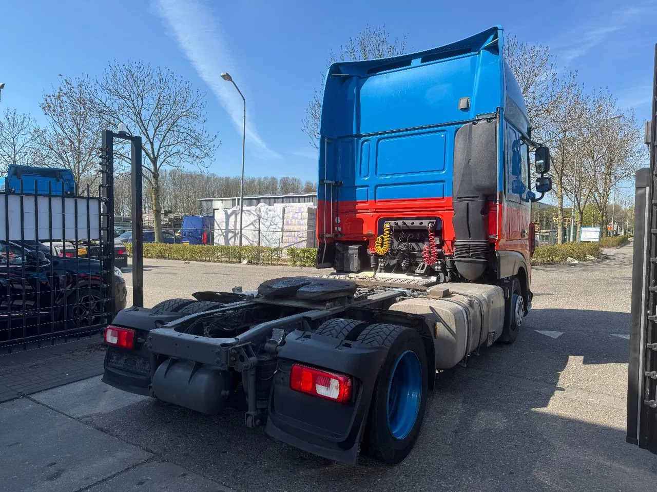 DAF XF 450 4X2 EURO 6 - Tracteur routier: photos 5 DAF XF 450 4X2 EURO 6 - Tracteur routier: photos 5