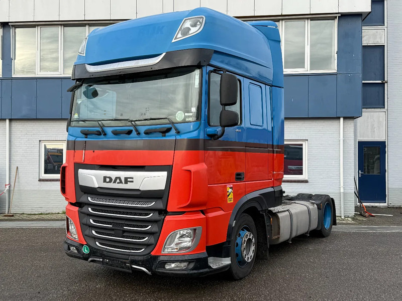 DAF XF 450 4X2 EURO 6 - MEGA - Tracteur routier: photos 1 DAF XF 450 4X2 EURO 6 - MEGA - Tracteur routier: photos 1